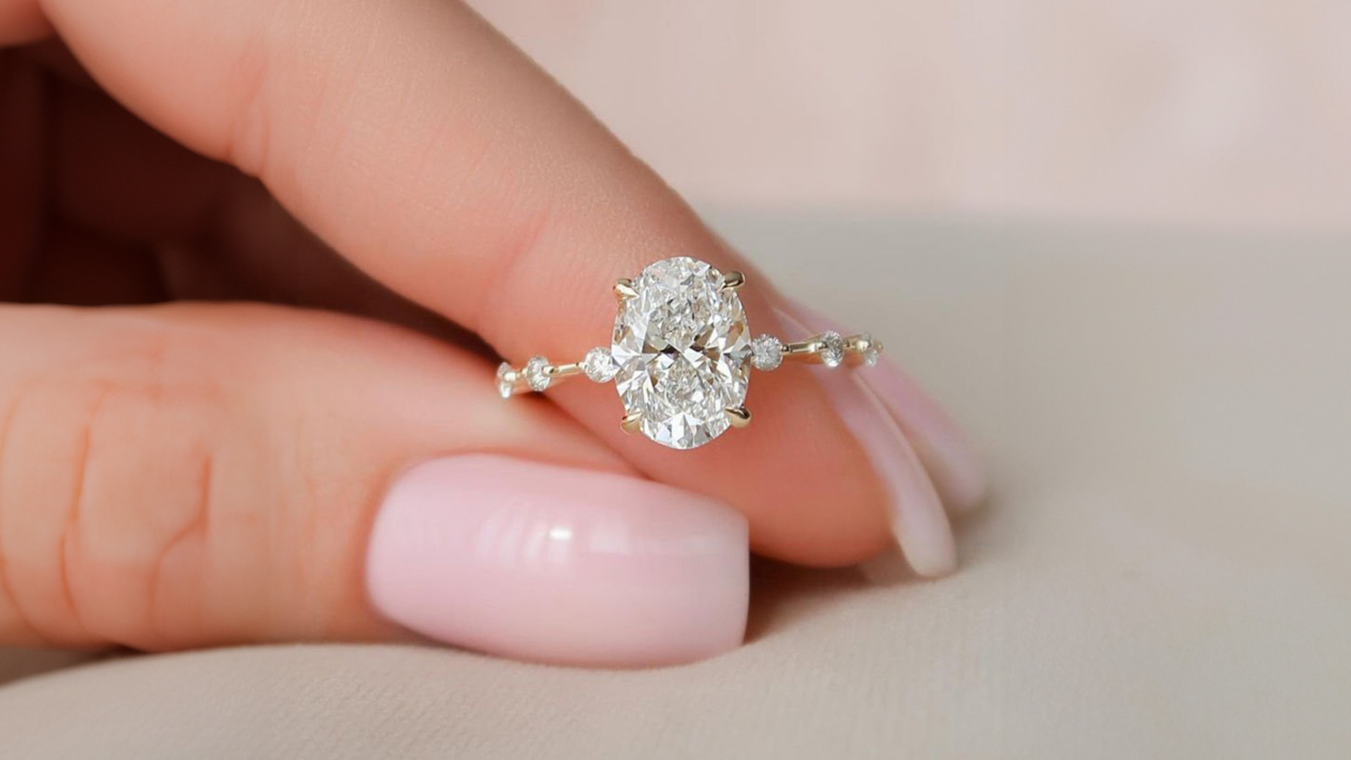 How to go about the custom engagement ring process in Dallas, TX